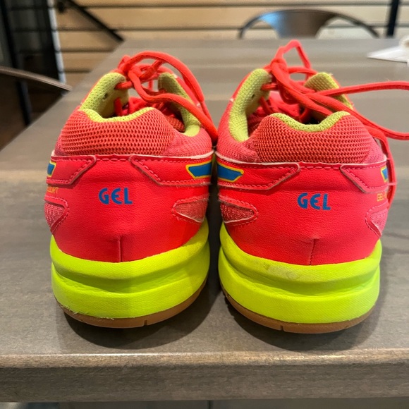 Asics volleyball shoes - Picture 4 of 5